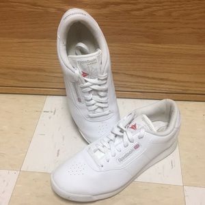 White reebok shoes